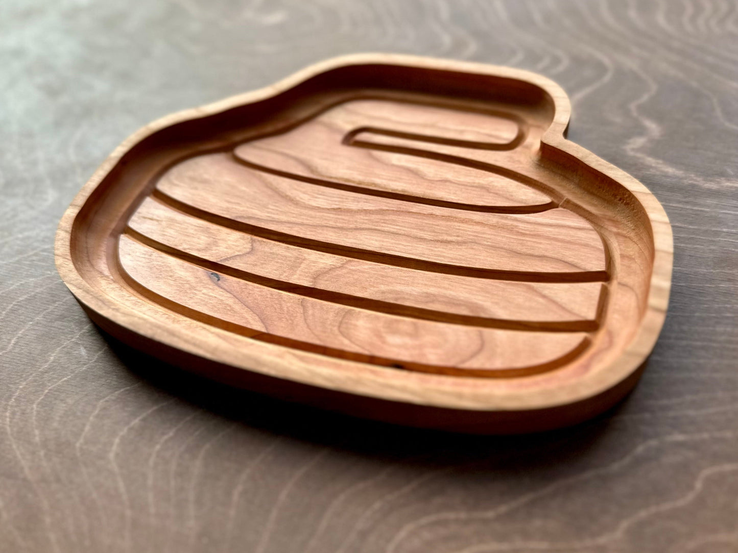 Curling Stone Shape Hardwood Tray | Trivet | Personalized | Catchall Tray | Serving Board | Charcuterie | Maple | Cherry | Walnut