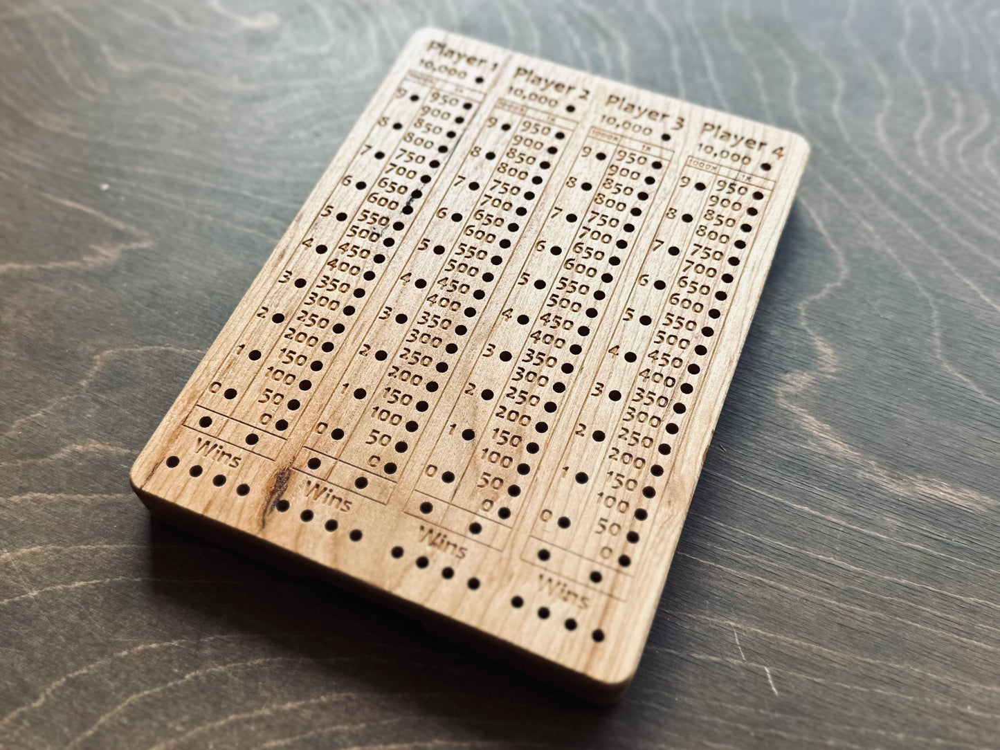 Farkle | 10 000 | Dix mille | Jeu de dés | Pliable | Format voyage | Rangement intégré | Jeu de société | Chevilles | Personnalisé | Bois dur de qualité supérieure
