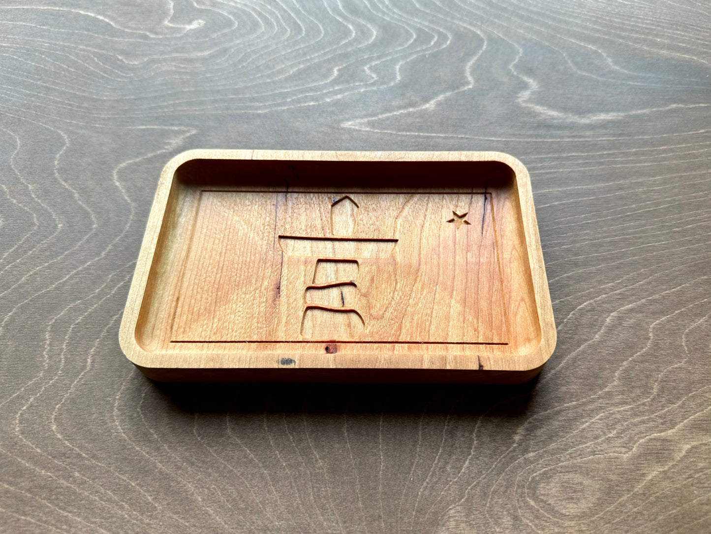 Nunavut Flag Hardwood Catchall Tray | Trivet | Serving Board | Charcuterie | Maple | Cherry | Walnut | Iqaluit | Canada