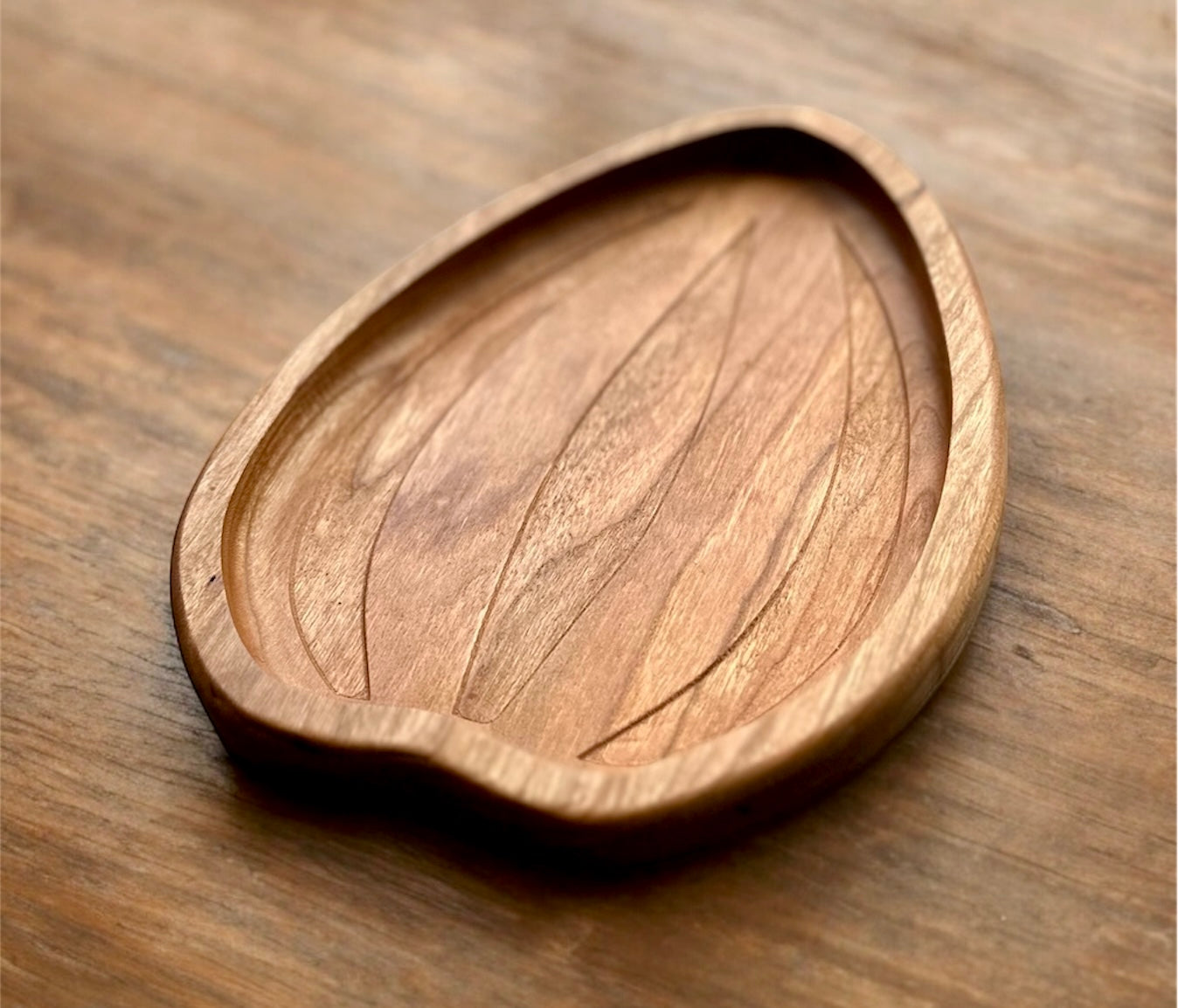 Sunflower Seed Shape Hardwood Tray | Maple | Cherry | Walnut | Catchall Tray | Serving Tray