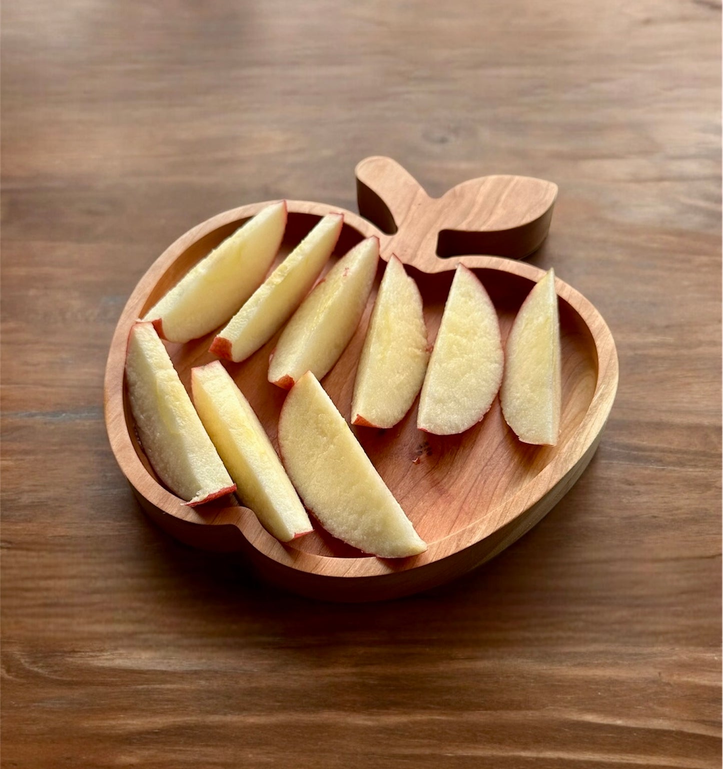 Apple Shape Hardwood Tray | Maple | Cherry | Walnut | Catchall Tray | Serving Tray