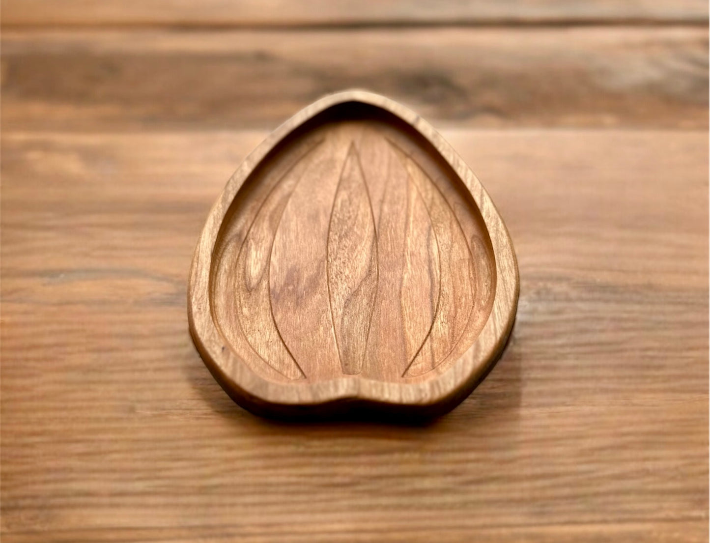 Sunflower Seed Shape Hardwood Tray | Maple | Cherry | Walnut | Catchall Tray | Serving Tray