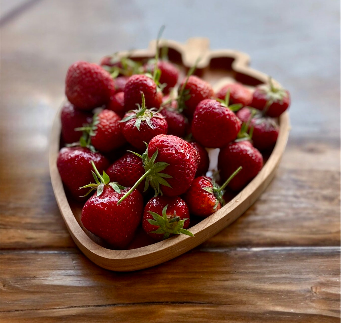 Strawberry Shape Hardwood Tray | Maple | Cherry | Walnut | Catchall Tray | Serving Tray