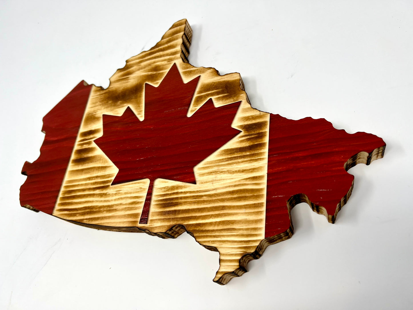 Drapeau de carte du Canada en bois | Pin | Rouge &amp; Naturel | Drapeau de forme du Canada