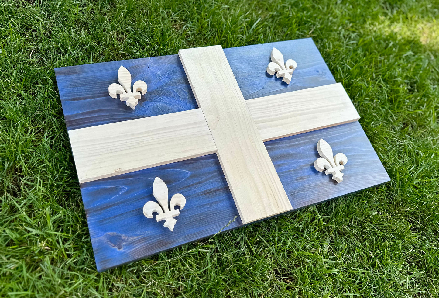 Drapeau du Québec en bois 3D | Rapport officiel | Fleur de Lys | Montréal | Gatineau | QC | Province | Canada