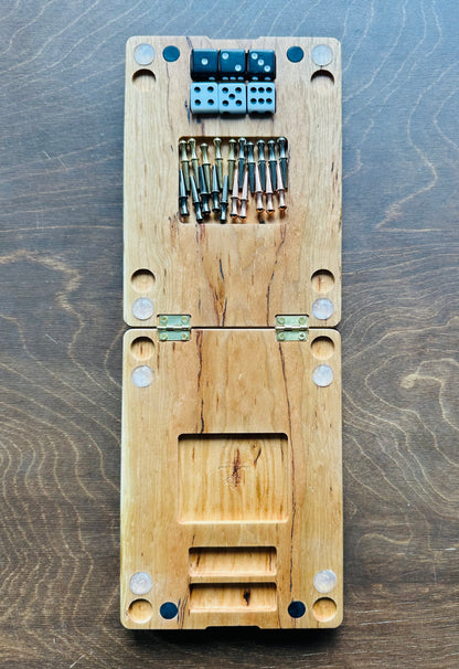 Farkle | 10 000 | Dix mille | Jeu de dés | Pliable | Format voyage | Rangement intégré | Jeu de société | Chevilles | Personnalisé | Bois dur de qualité supérieure