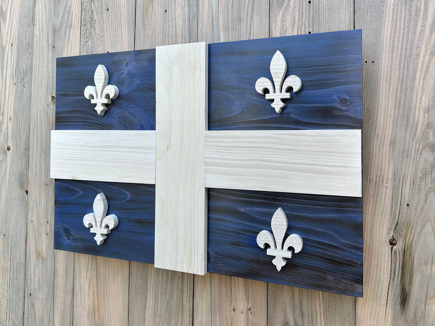 Drapeau du Québec en bois 3D | Rapport officiel | Fleur de Lys | Montréal | Gatineau | QC | Province | Canada