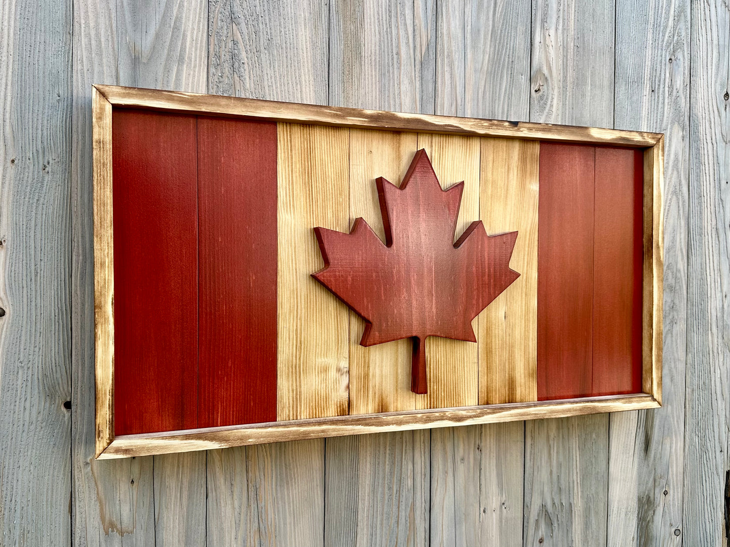 Drapeau du Canada en bois 3D – Rouge et naturel – Encadré | Ratio officiel