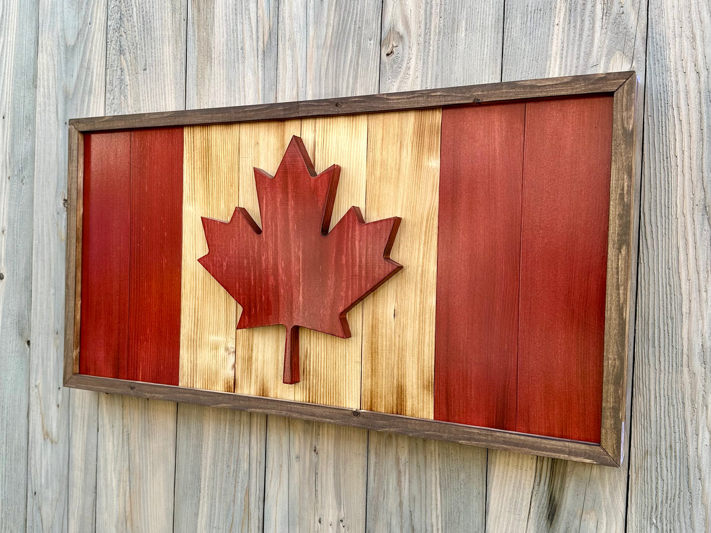 Drapeau du Canada en bois 3D – Rouge et naturel – Encadré | Ratio officiel