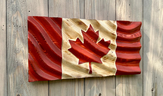 Drapeaux du Canada ondulés en bois 18,5" x 9,25" | Prêt pour l'expédition