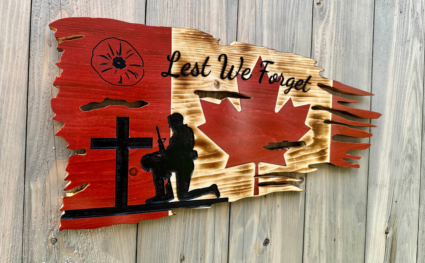 Drapeau du Canada en bois en lambeaux | Jour du Souvenir | Vétéran | Soldat à genoux | Croix | Coquelicot | N’oublions pas | En détresse - Fabriqué sur commande