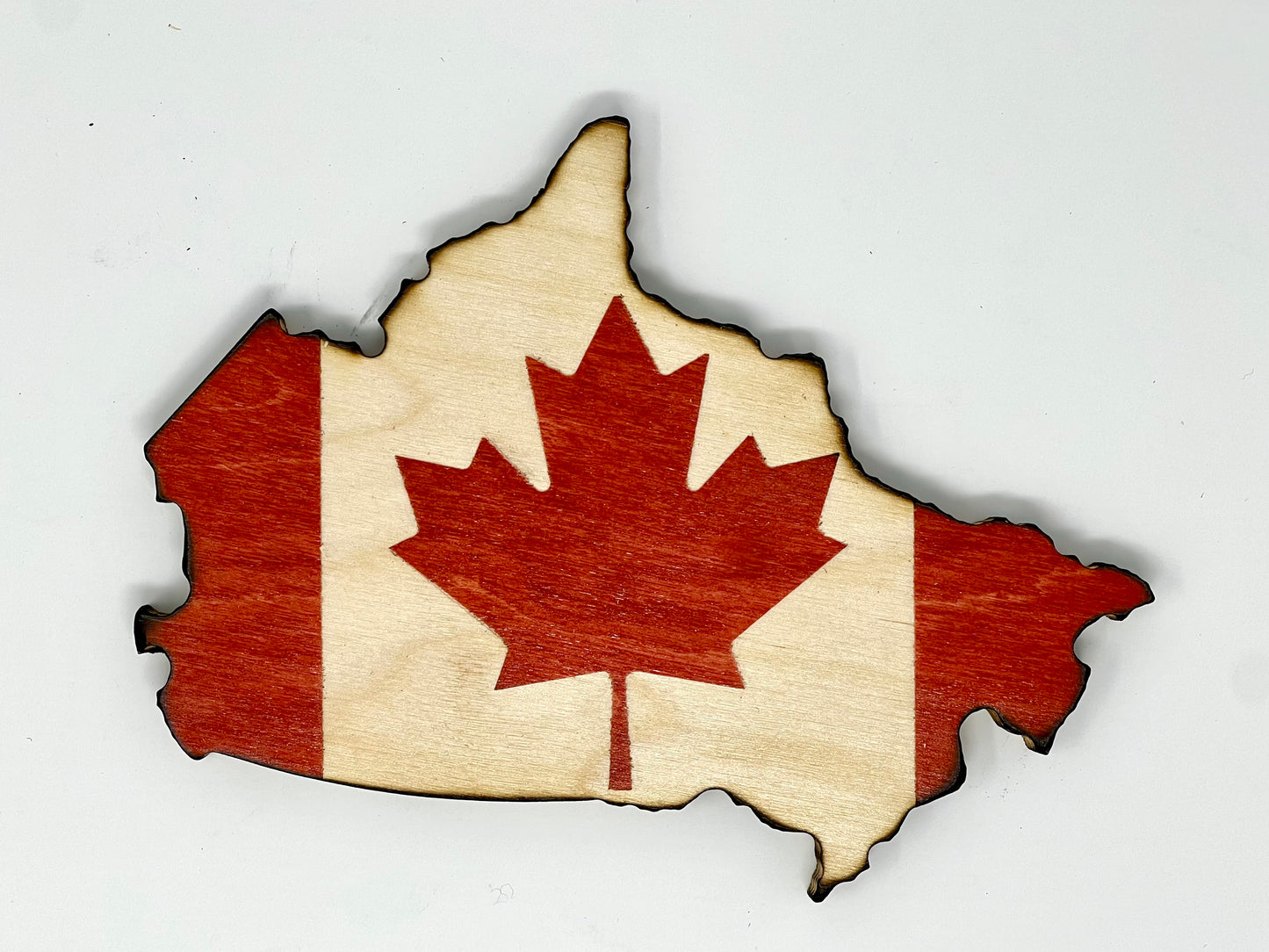 Drapeau de carte du Canada en bois | Bouleau Baltique | Drapeau de forme du Canada