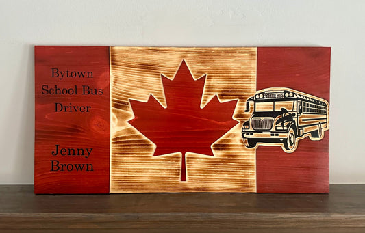 Drapeau du Canada en bois d’autobus scolaire personnalisé | Chauffeur | Étudiants | Transport | Jaune | Canada | Art mural | Cadeau | Panneau en bois