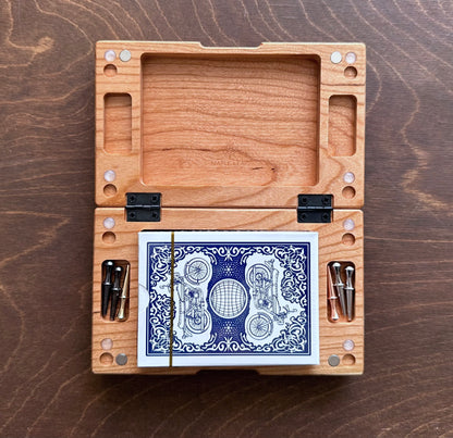 Jeu de cribbage classique | Pliable | Format voyage | Portable | Rangement intégré | Piquets métalliques | Personnalisé | Votre logo | Bois dur de qualité supérieure