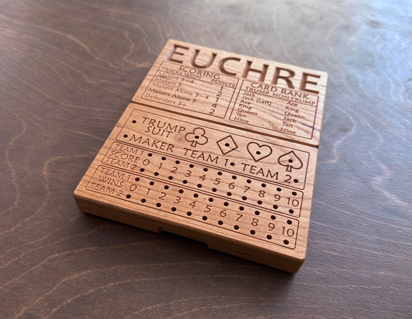 Jeu de cribbage classique | Pliable | Format voyage | Portable | Rangement intégré | Piquets métalliques | Personnalisé | Votre logo | Bois dur de qualité supérieure