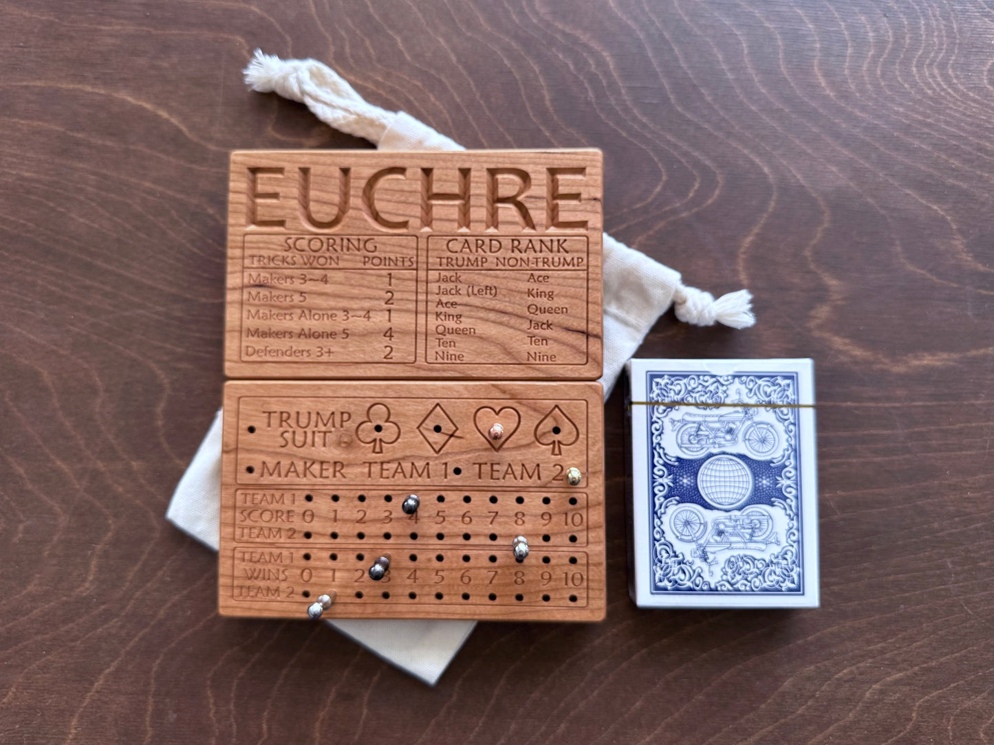 Jeu de cribbage classique | Pliable | Format voyage | Portable | Rangement intégré | Piquets métalliques | Personnalisé | Votre logo | Bois dur de qualité supérieure
