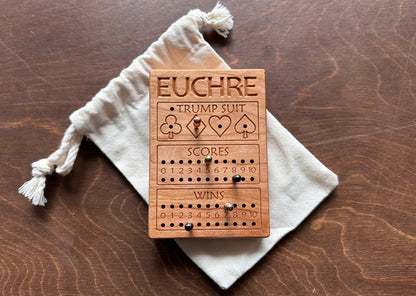 Jeu de cribbage classique | Pliable | Format voyage | Portable | Rangement intégré | Piquets métalliques | Personnalisé | Votre logo | Bois dur de qualité supérieure