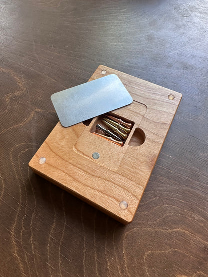 Jeu de cribbage classique | Pliable | Format voyage | Portable | Rangement intégré | Piquets métalliques | Personnalisé | Votre logo | Bois dur de qualité supérieure