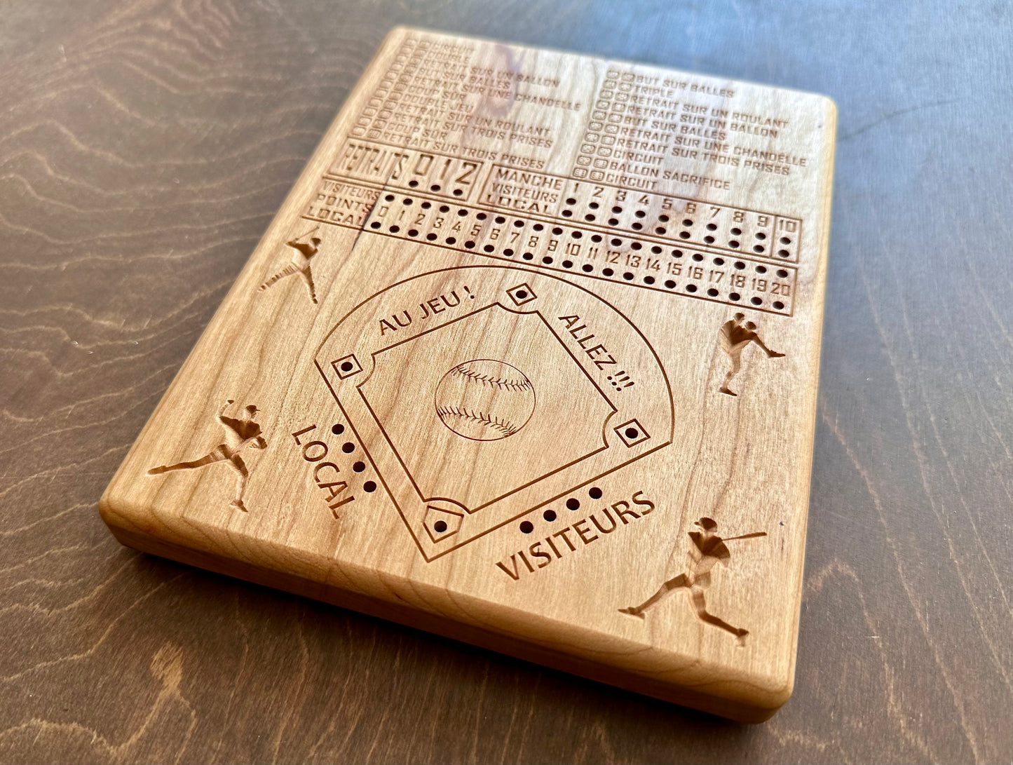 Jeu de société de baseball avec dés | Pliable | Format voyage | Rangement intégré | Jeu de dés | Piquets métalliques | Personnalisé | Votre logo | Bois dur de qualité supérieure
