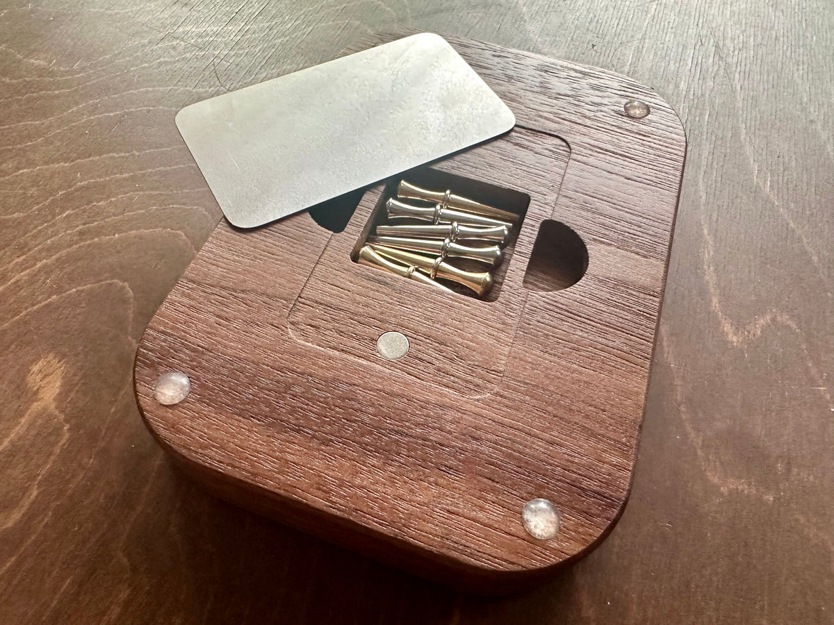 Jeu de cribbage classique | Pliable | Format voyage | Portable | Rangement intégré | Piquets métalliques | Personnalisé | Votre logo | Bois dur de qualité supérieure