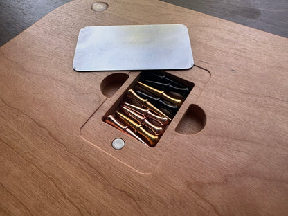 Planche de cribbage pour patinoire | Piquets métalliques | Personnalisé | Logo personnalisé | Bois dur de qualité supérieure | Feuille d'érable | Bâtons et rondelle de hockey