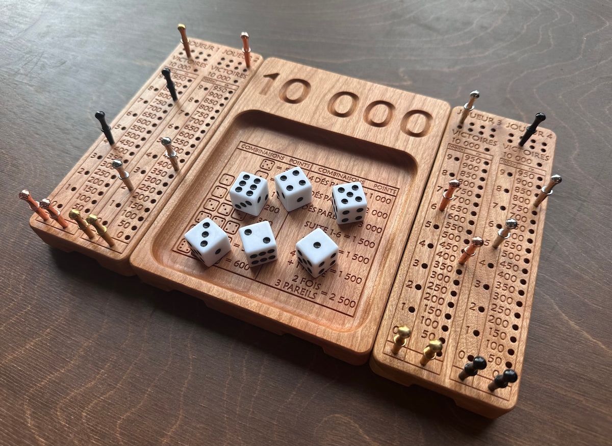 French Version Folding Farkle Board | 10,000 | Travel Size | Built-in Storage | Ten Thousands | Dice Game | Personalized | Solid Hardwood