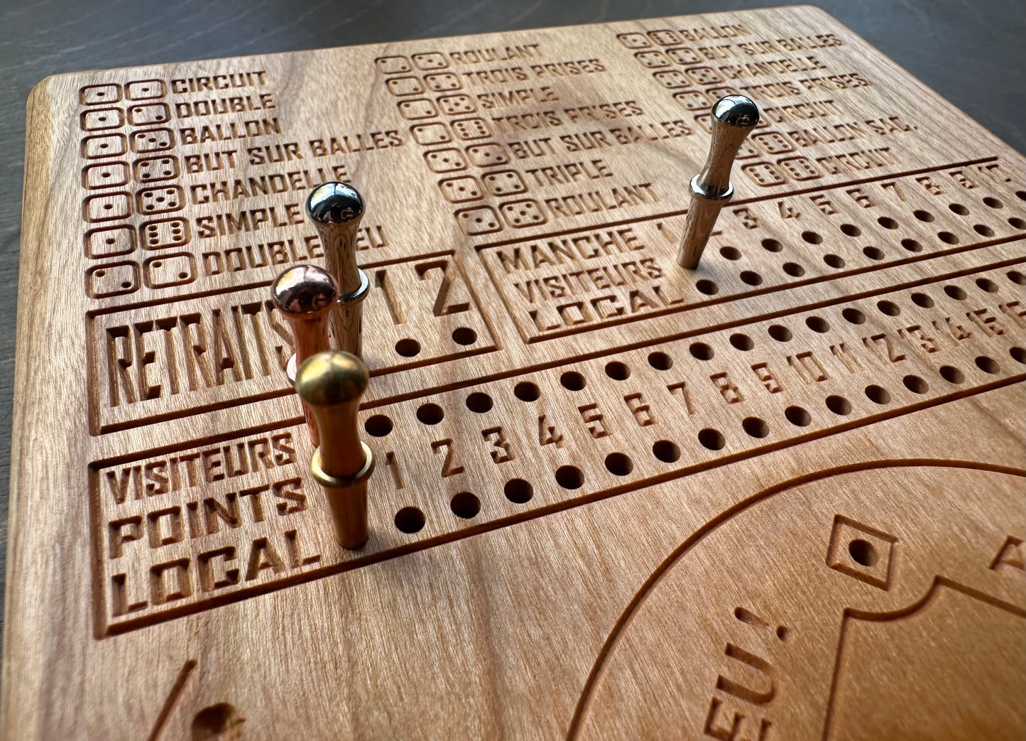 Baseball avec dés en français | Dice Baseball in French | Travel Size | Built-in Storage | Dice Game | Metal Pegs | Personalized | Your Logo | Solid Hardwood