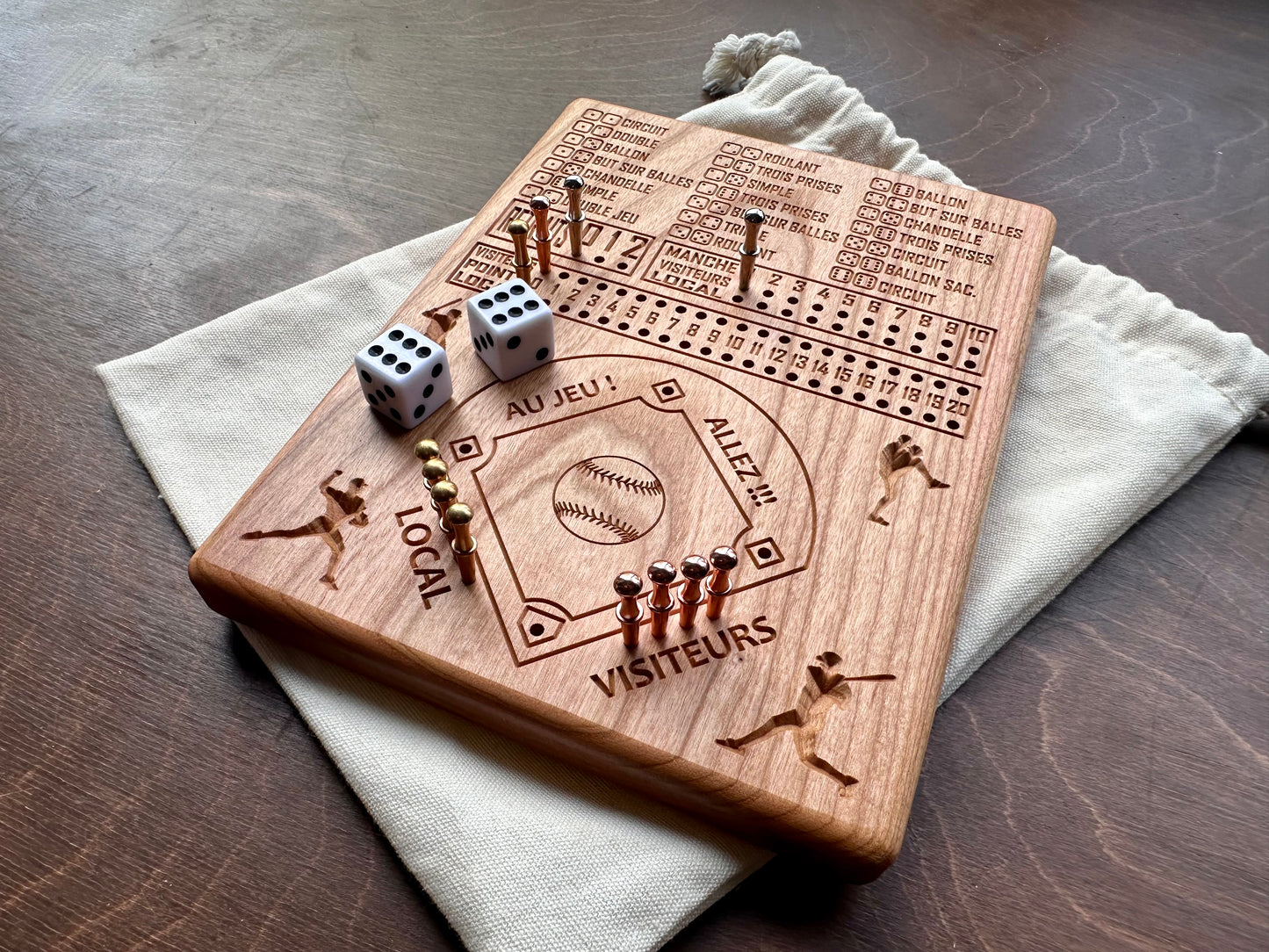 Baseball avec dés en français | Dice Baseball in French | Travel Size | Built-in Storage | Dice Game | Metal Pegs | Personalized | Your Logo | Solid Hardwood