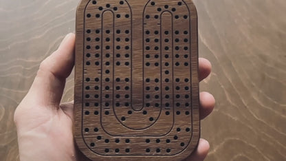 Jeu de cribbage classique | Pliable | Format voyage | Portable | Rangement intégré | Piquets métalliques | Personnalisé | Votre logo | Bois dur de qualité supérieure