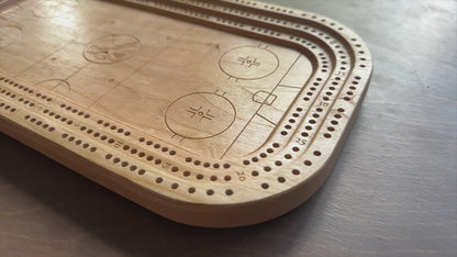 Planche de cribbage pour patinoire | Piquets métalliques | Personnalisé | Logo personnalisé | Bois dur de qualité supérieure | Bâtons et rondelles de hockey | Feuille d'érable